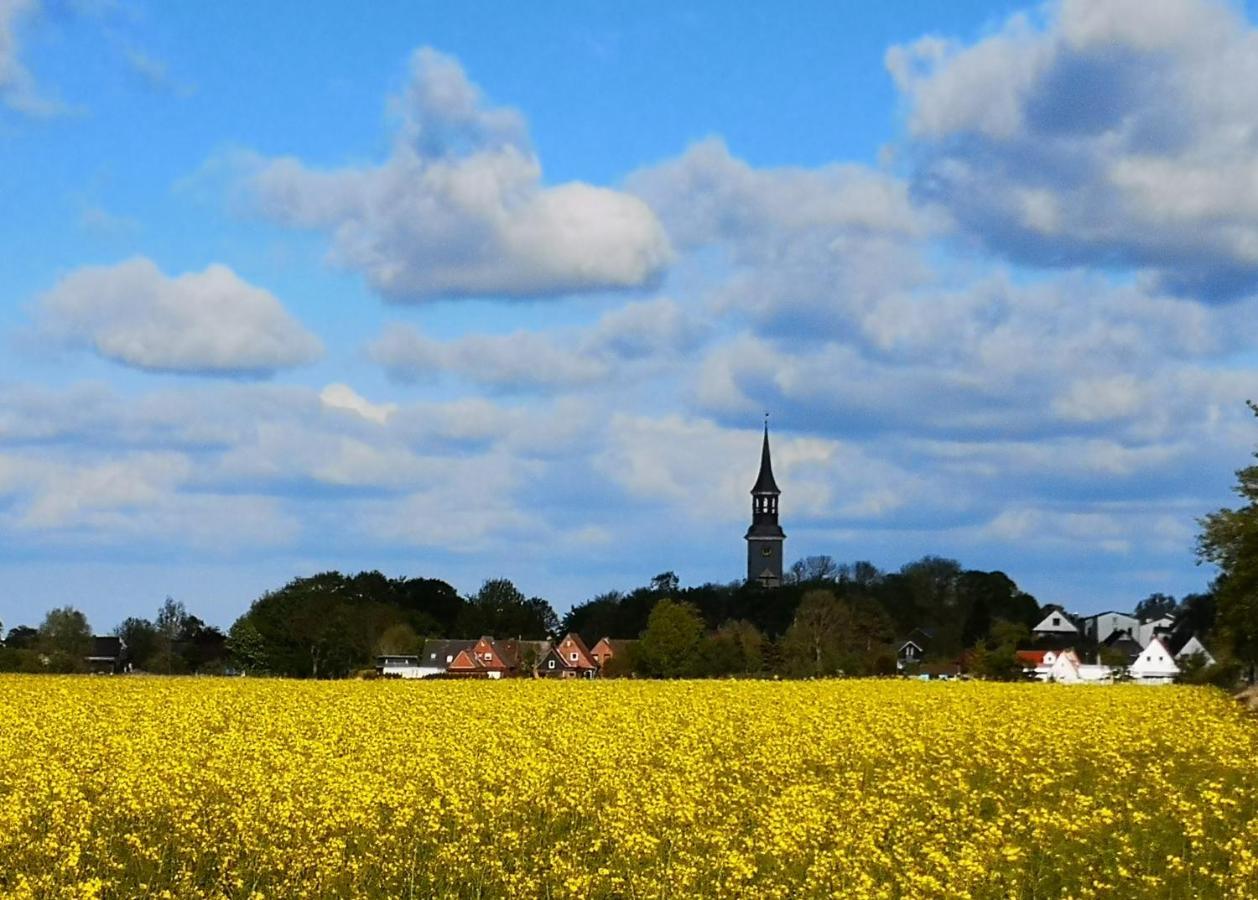 Liebevoll Hinterm Deich - Ferienwohnungen Lehe  Luaran gambar